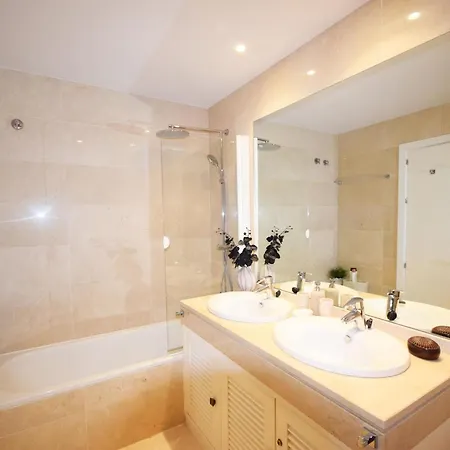 Apartamento Golf Los Arqueros * Benahavís