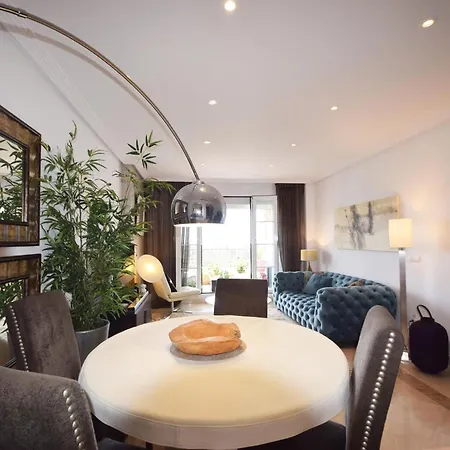 Apartamento Golf Los Arqueros * Benahavís